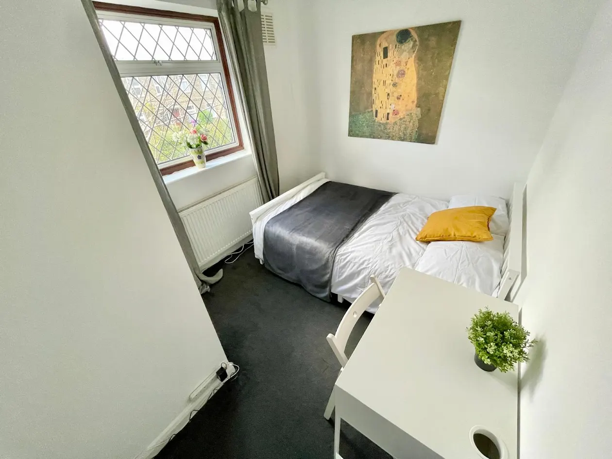 Doubles rooms in Mudchute